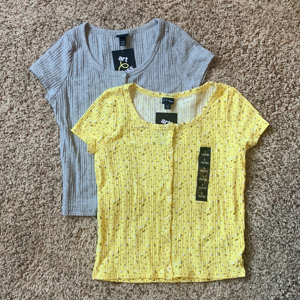 Girls tops.